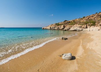 Παραβάσεις της νομοθεσίας για τις παραλίες