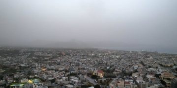 Σε μέτρια επίπεδα η αφρικανική σκόνη στην Κρήτη – Οι συστάσεις της Περιφέρειας στους πολίτες