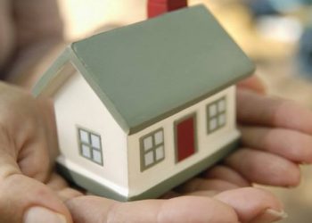 «Σπίτι μου ΙΙ»: Δικαιούχοι και οι 50άρηδες – Διευρύνονται τα εισοδηματικά κριτήρια