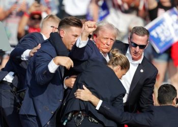 Απόπειρα δολοφονίας κατά του Τραμπ σε προεκλογική συγκέντρωση στην Πενσιλβάνια