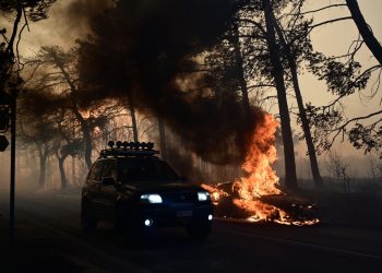Σε 180 απεγκλωβισμούς ατόμων προχώρησε η αστυνομία από χθες το βράδυ έως τα ξημερώματα