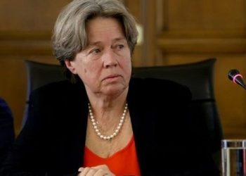 Τη διαγραφή της Αθηνάς Λινού από τη ΚΟ του ΣΥΡΙΖΑ αποφάσισε ο Στ. Κασσελάκης