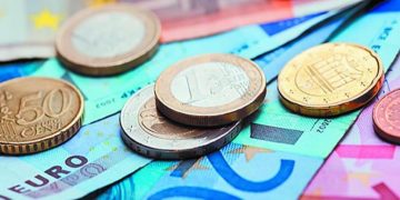 Νέα οικογενειακά επιδόματα: Όλα όσα πρέπει να γνωρίζετε για τις αυξήσεις στα ποσά και τους δικαιούχους