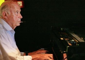 Σήμερα το τελευταίο «αντίο» στον Μίμη Πλέσσα