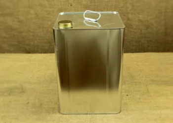 Δήμας: «Διαψεύδω κατηγορηματικά τα περί προστίμου στη μεταφορά ελαιόλαδου με τενεκέ»