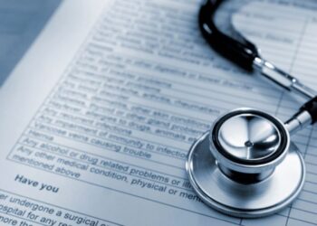 Υπουργείο Ανάπτυξης: Κατατέθηκε τροπολογία για τα ασφάλιστρα υγείας – Τι προβλέπει