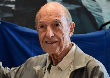 Πέθανε ο Κώστας Σημίτης