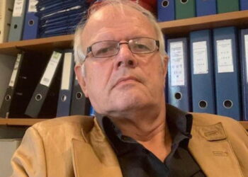 Tσελέντης για ηφαίστειο Σαντορίνης: «Ας ελπίσουμε ότι πιθανή εκροή λάβας τις επόμενες ημέρες ή εβδομάδες να είναι ήπια και όχι εκρηκτική»