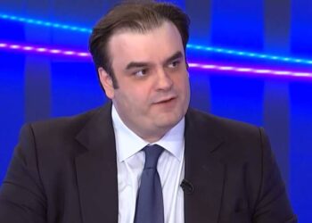 Κ. Πιερρακάκης: Το βιβλίο που μας επηρέασε να λάβουμε την απόφαση για τα κινητά και τα σχολεία