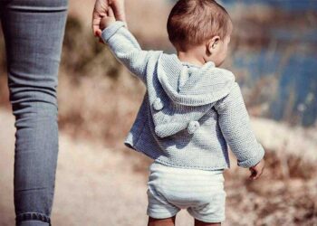 «Νταντάδες της Γειτονιάς»: Τον Ιούνιο η επέκταση του προγράμματος σε όλους τους Δήμους