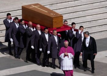 Πάπας Φραγκίσκος: Στην τελευταία του κατοικία οδηγήθηκε ο «Πάπας των φτωχών»