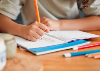 Βλάσης: «Παράθυρο» για αλλαγές στην εγκύκλιο Παράλληλης Στήριξης