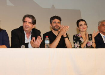 Ποιες είναι οι δύο νέες σειρές που ετοιμάζει ο Γιώργος Τσιάκκας (video)