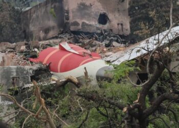 Μία βλάβη στο κάθισμα του κυβερνήτη προκάλεσε τη συντριβή του αεροσκάφους της Air India!