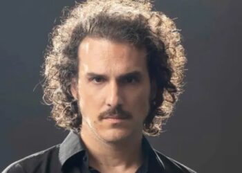 Η ιστορία της ζωής του σπουδαίου Νίκου Ξυλούρη γίνεται θεατρική παράσταση