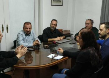 H ΟΕΙΛΕ προειδοποιεί για μαζική φυγή εκπαιδευτικών από τα ιδιωτικά σχολεία