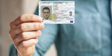 Νέες ταυτότητες: Πού οφείλεται η μεγάλη αναμονή για ραντεβού στα αστυνομικά τμήματα