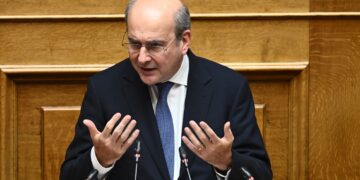 Κωστής Χατζηδάκης: Πρόσθετο πακέτο 160 εκατομμυρίων για στήριξη κτηνοτρόφων, βαμβακοπαραγωγών και σιτοπαραγωγών