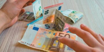 ΔΥΠΑ – Αυτόματο επίδομα 300 ευρώ: Ποιοι άνεργοι είναι δικαιούχοι