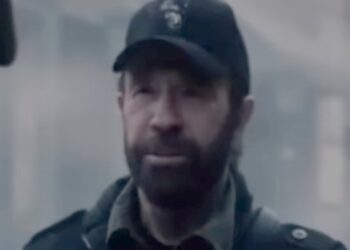 Πέθανε ο ηθοποιός Τσακ Νόρις