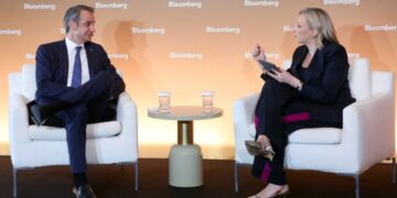 Κυρ. Μητσοτάκης: Η Ευρώπη δεν θα εμπλακεί στρατιωτικά στη Μ. Ανατολή αλλά πρέπει να εστιάσει στις οικονομικές συνέπειες της κρίσης