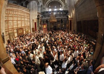 Χωρίς πιστούς οι λειτουργίες στον Ναό της Αναστάσεως