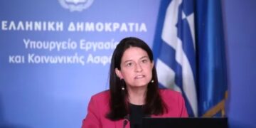 Αυτό είναι το σχέδιο νόμου που θα αμβλύνει τις μισθολογικές διαφορές μεταξύ γυναικών και ανδρών – Η παρουσίαση από τη Νίκη Κεραμέως