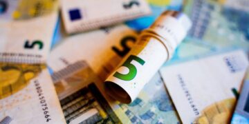 Επιδότηση 100% για νέους πτυχιούχους: Οι όροι και οι προϋποθέσεις