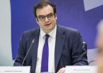 Κυρ. Πιερρακάκης: Έχουμε την ταχύτερη αποκλιμάκωση χρέους παγκοσμίως