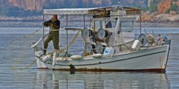 Από σήμερα οι αιτήσεις για το νέο πρόγραμμα 16 εκατ. ευρώ για επενδύσεις σε αλιευτικά σκάφη