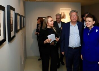 Εγκαίνια έκθεσης στο Αρχαιολογικό Μουσείο Ηρακλείου, από τη Λ. Μενδώνη