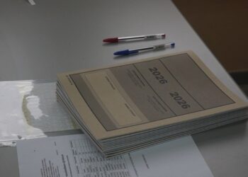 Πανελλήνιες 2016: Μοναξιά και οι σχέσεις των γενεών, το φετινό θέμα της Νεοελληνικής Γλώσσας και Λογοτεχνίας (ΓΕΛ) – Σχολιασμός θεμάτων