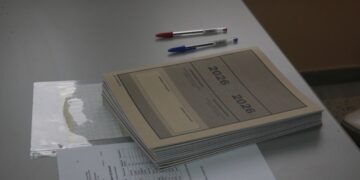Πανελλήνιες 2016: Μοναξιά και οι σχέσεις των γενεών, το φετινό θέμα της Νεοελληνικής Γλώσσας και Λογοτεχνίας (ΓΕΛ) – Σχολιασμός θεμάτων