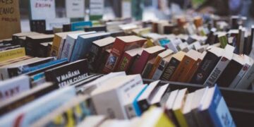ΔΥΠΑ: Ξεκίνησαν οι αιτήσεις για τις 150.000 επιταγές αγοράς βιβλίων
