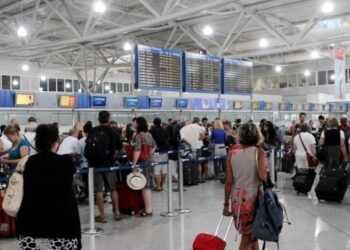 Fraport Greece: Αύξηση 5,4% στην επιβατική κίνηση Ιουλίου – Διακινήθηκαν 6,9 εκατομμύρια επιβάτες